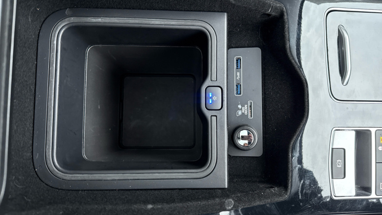 Land Rover Range Rover 2.0 P400e Westminster Black 4dr Auto Estate